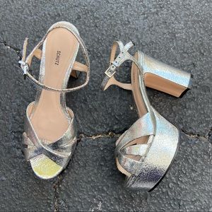 Schutz Silver Metallic Cracked Mary Jane Platform Heels!